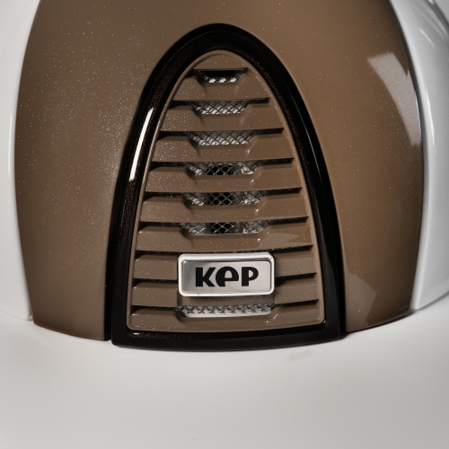 kask kep biały beż polish szeroki daszek