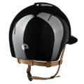 kask jezdziecki smart nova czarny z bezowymi paskami i szerokim daszkiem