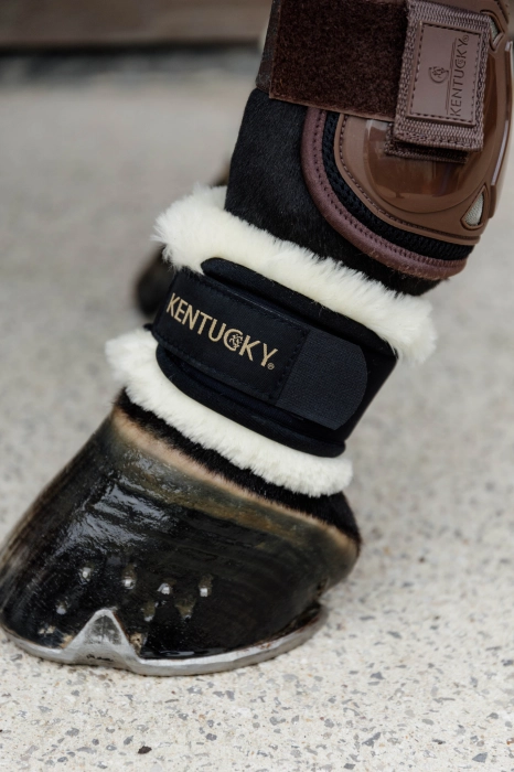 Opaski na pęciny z futrem Kentucky