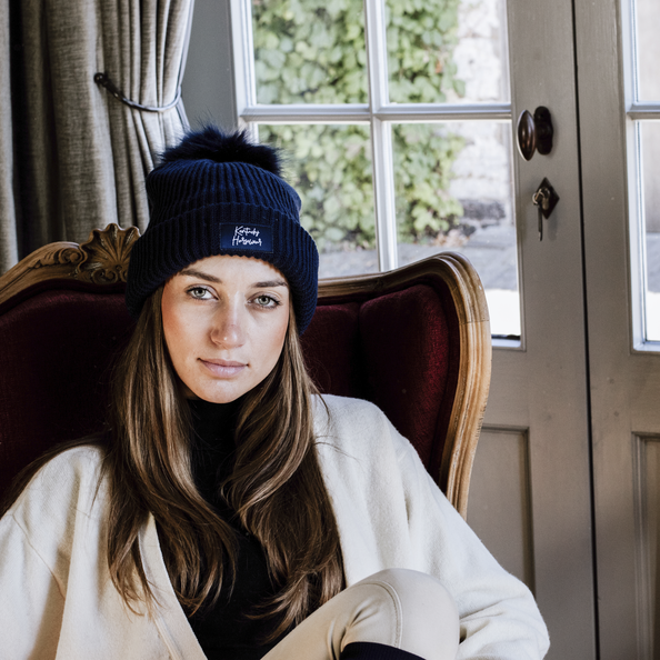 Czapka zimowa Navy kentucky Beanie pompom