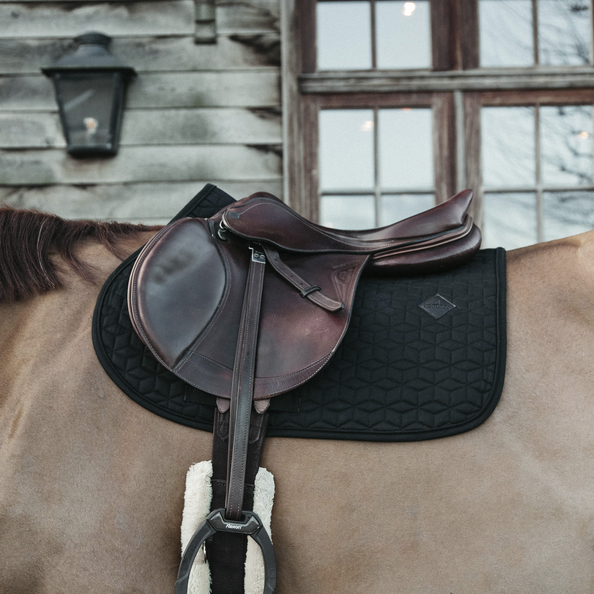 czaprak kentucky skokowy classic black