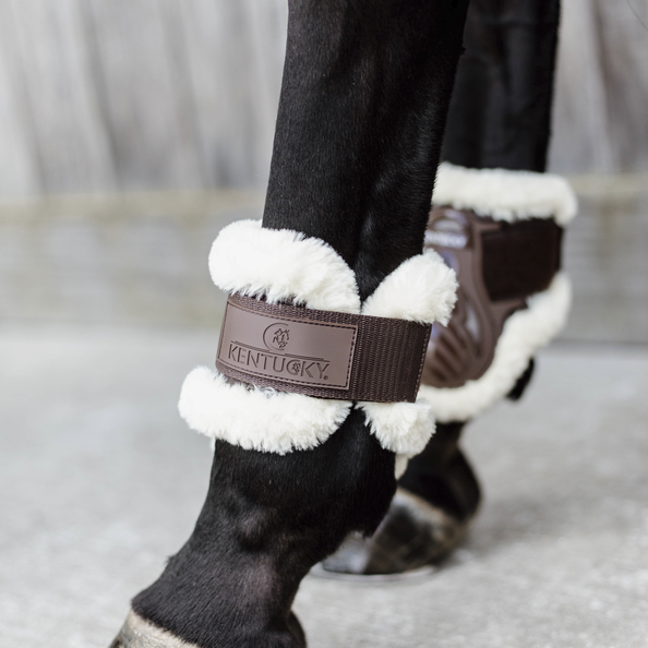 Vegan Sheepskin Young Horse fetlock boots6.png