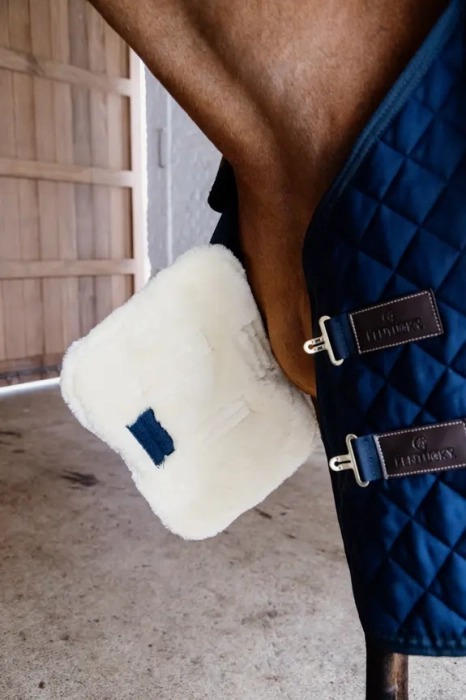 Quilted Chest Expander Vegan Sheepskin5.webp