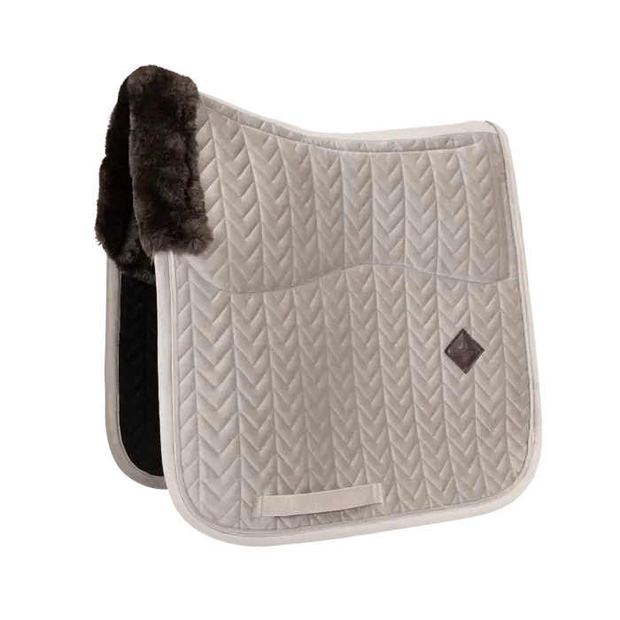 czaprak ujeżdżeniowy kentucky velvet skin friendly beige