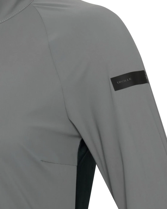 POW20_PE-STONEGREY_3.webp