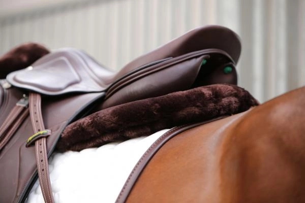 Kentucky Sheepskin Anatomic Half Pad Absorb, podkładka pod siodło brown